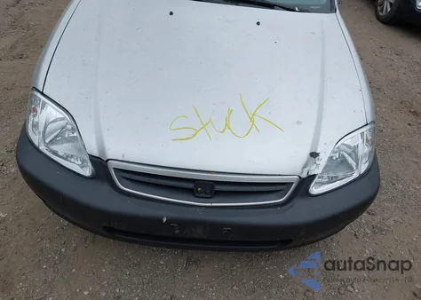 2000 Honda Civic Dx from USA, damaged, VIN 2HGEJ6441YH111880